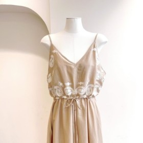 Robe Longue avec Broderie Bella Grande Taille